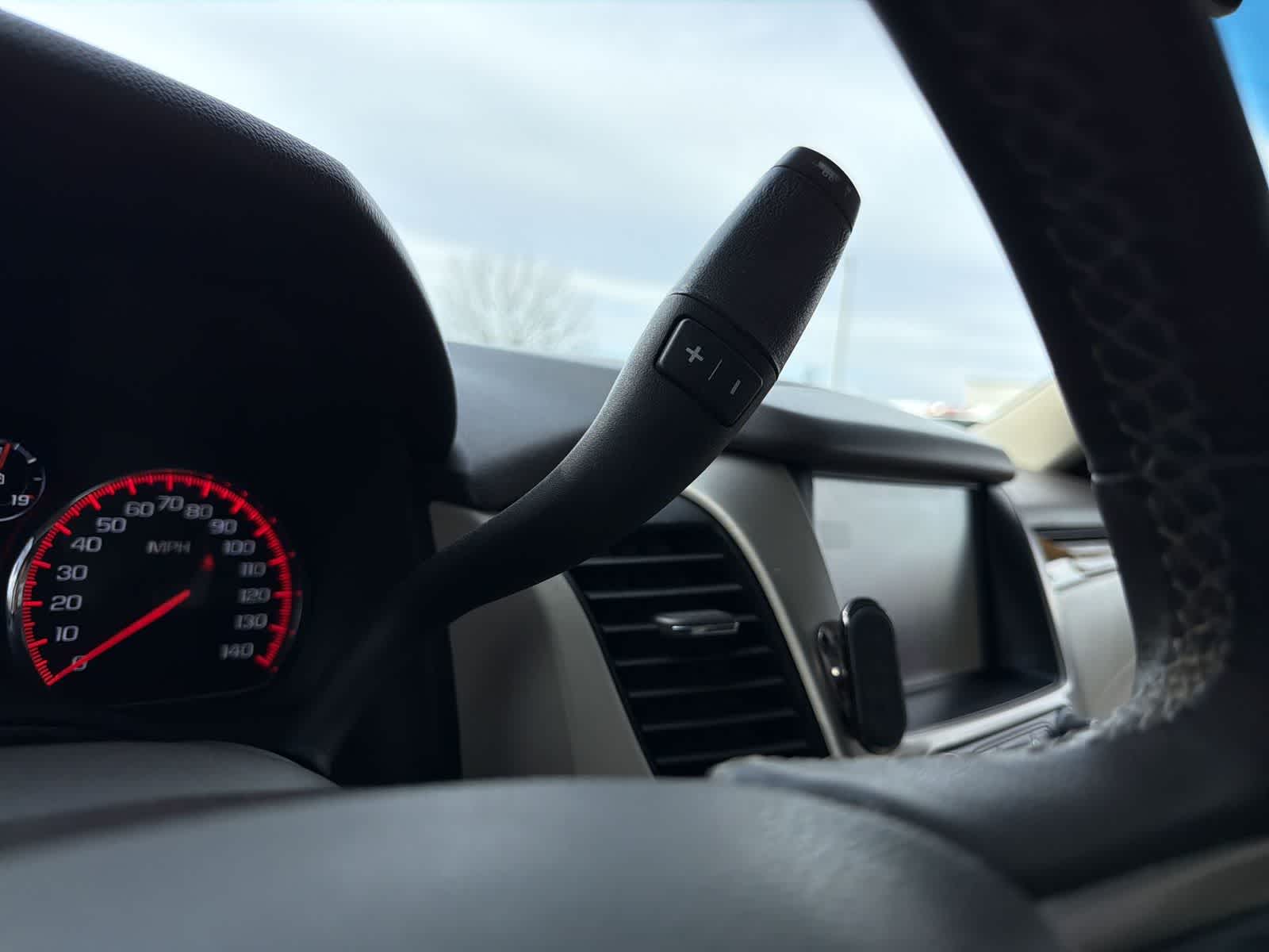 Thumbnail: 2015 GMC Yukon XL - 25