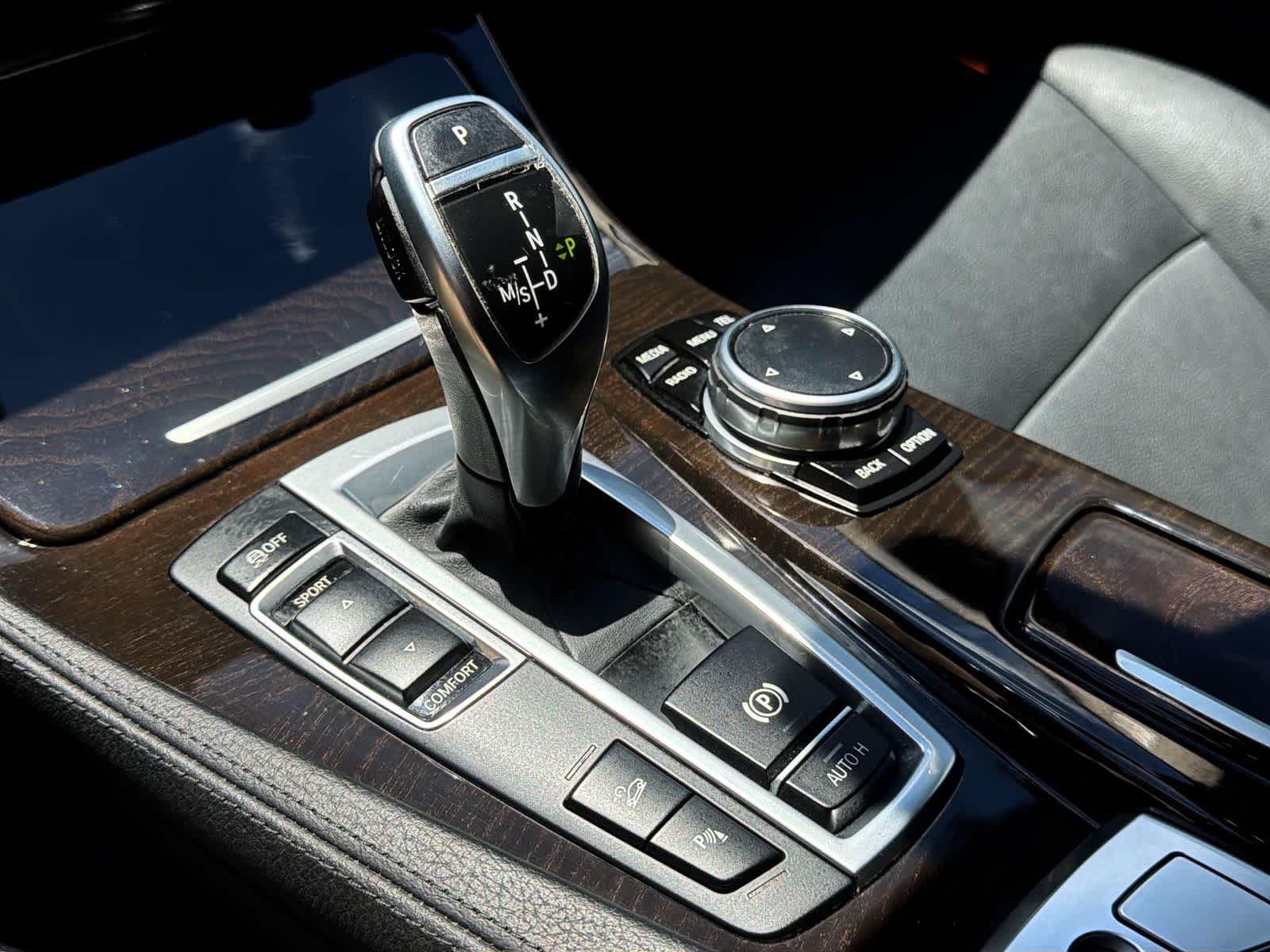Thumbnail: 2016 BMW 5 Series - 25