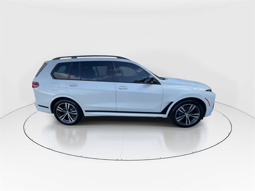 Thumbnail: 2024 BMW X7 - 9