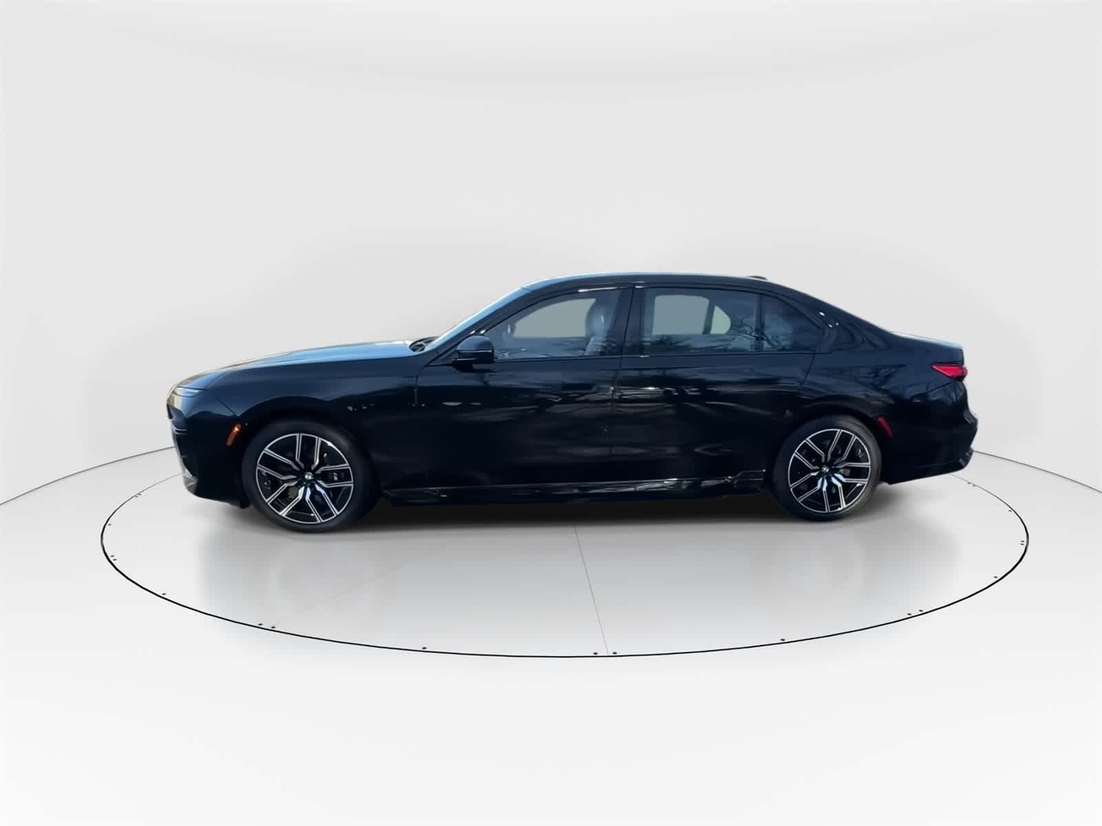 Thumbnail: 2023 BMW 7 Series - 6