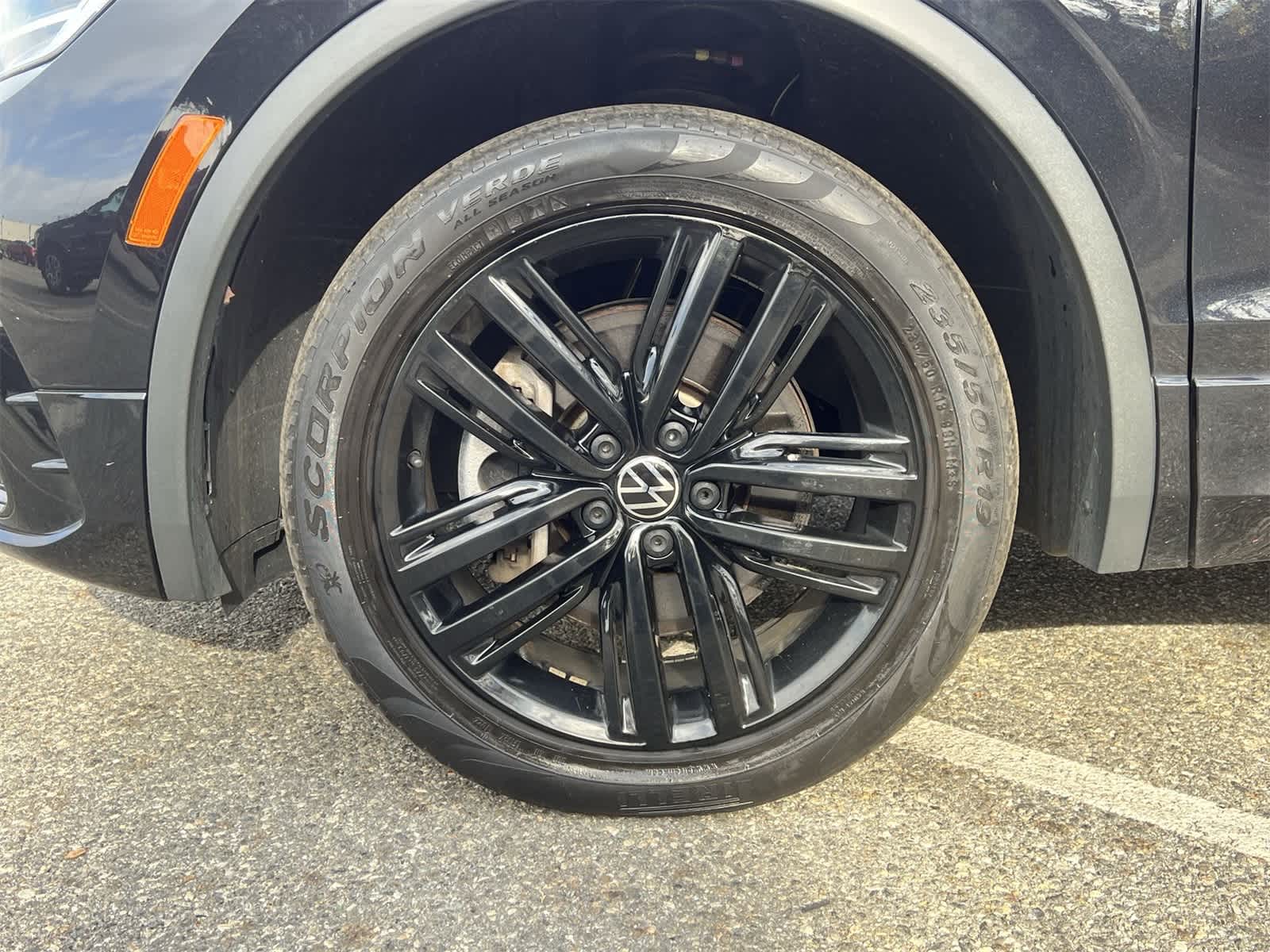 Thumbnail: 2022 Volkswagen Tiguan - 16