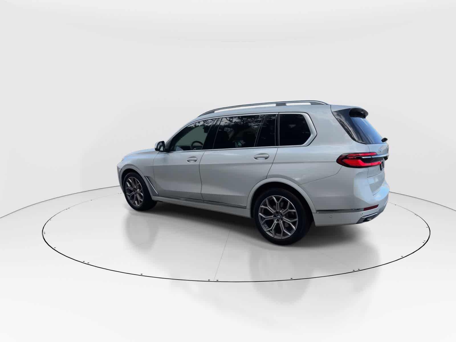 Thumbnail: 2023 BMW X7 - 5