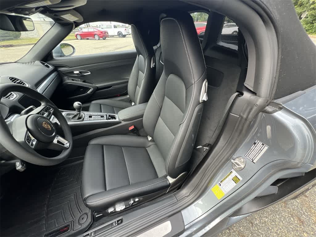 Thumbnail: 2025 Porsche 718 Boxster - 18