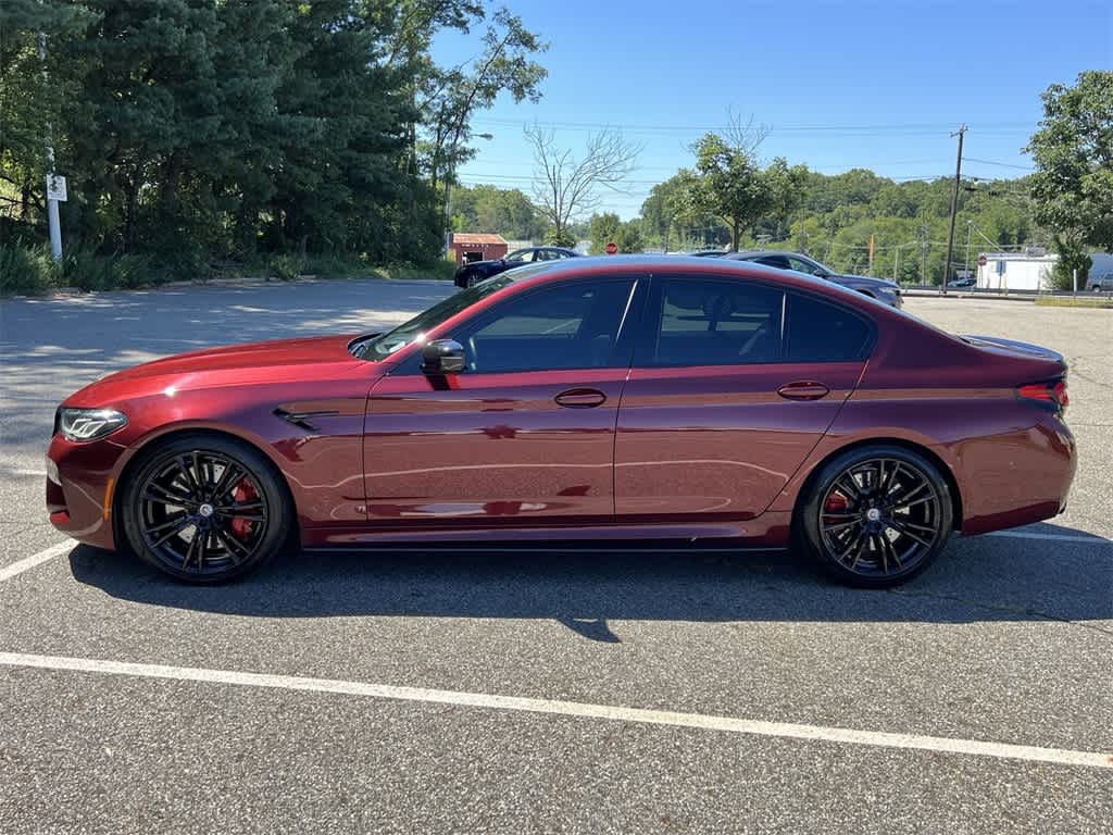 Thumbnail: 2022 BMW M5 - 11