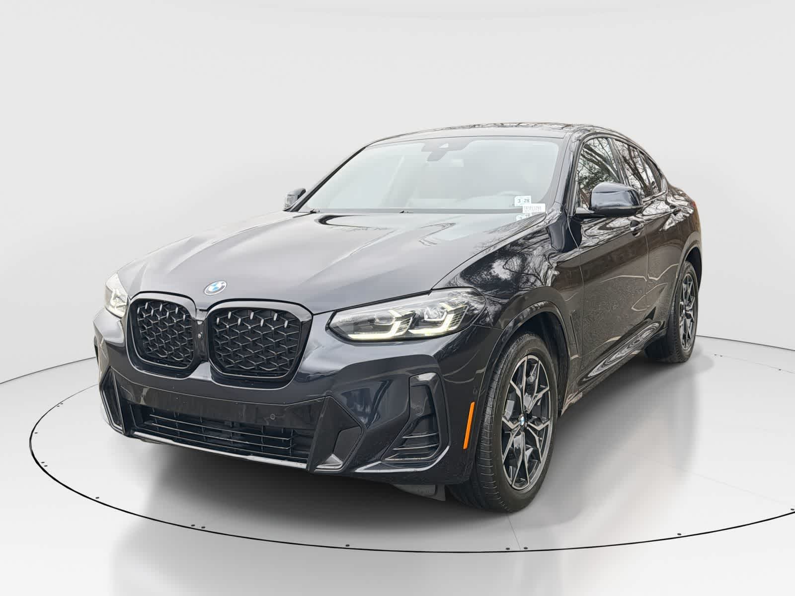 Thumbnail: 2023 BMW X4 - 1