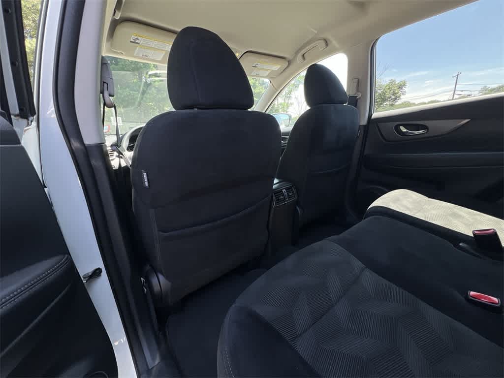 Thumbnail: 2016 Nissan Rogue - 20