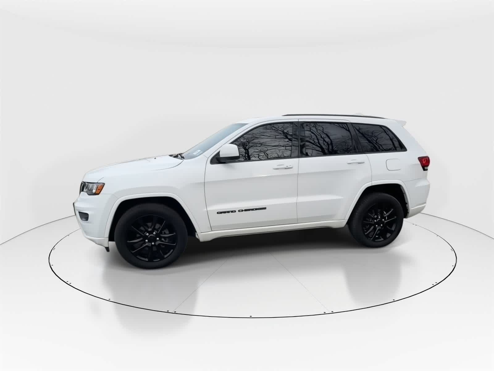 Thumbnail: 2019 Jeep Grand Cherokee - 6