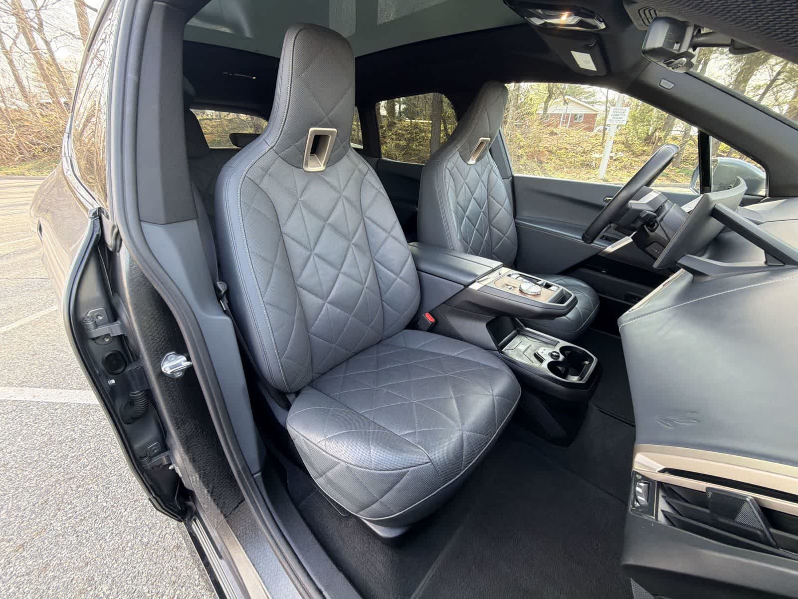 Thumbnail: 2023 BMW iX - 22