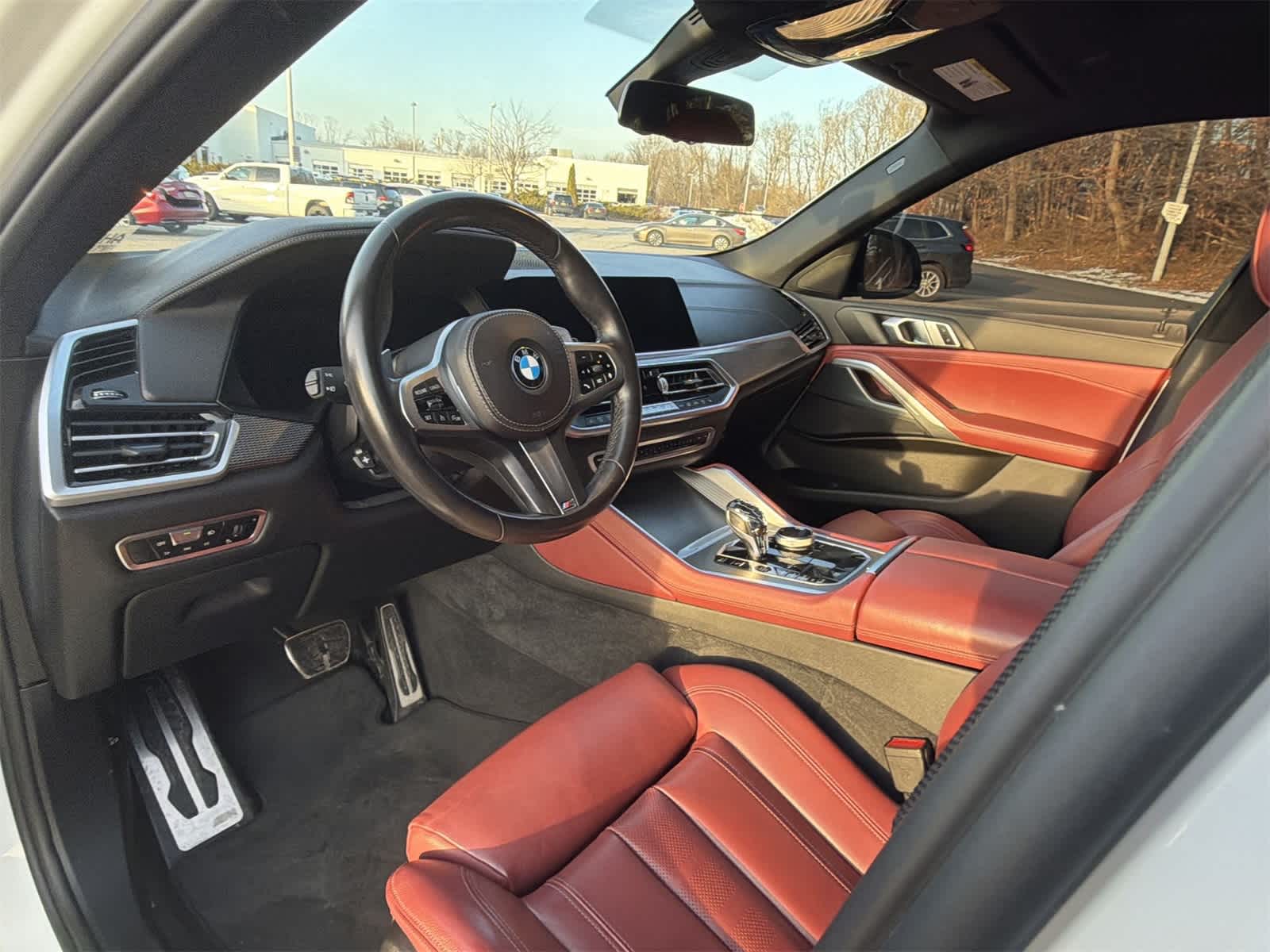 Thumbnail: 2022 BMW X6 - 10