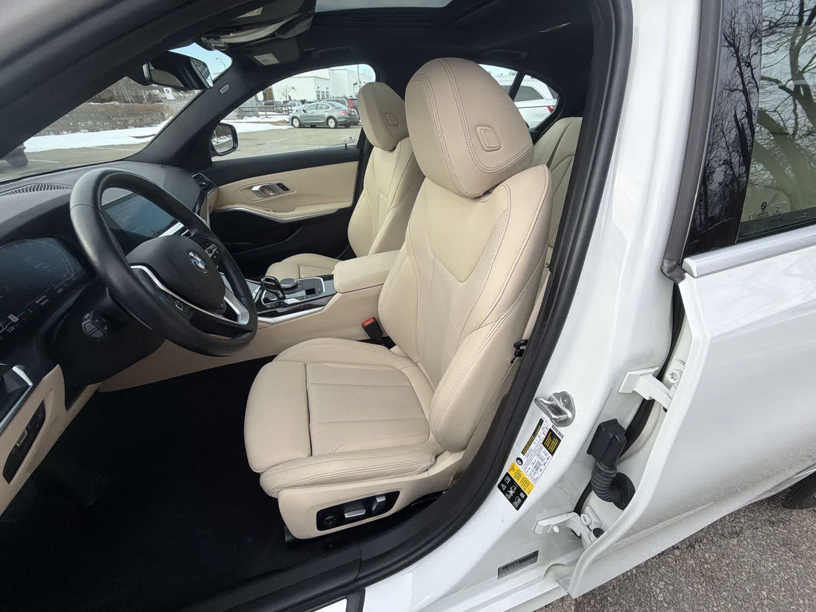 Thumbnail: 2022 BMW 3 Series - 19