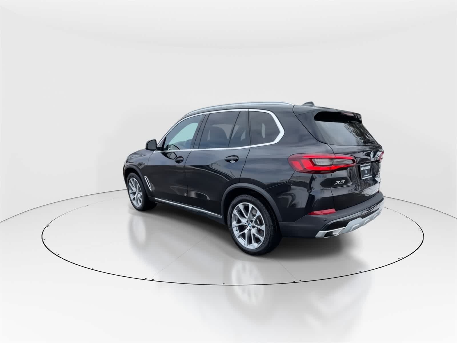 Thumbnail: 2023 BMW X5 - 6