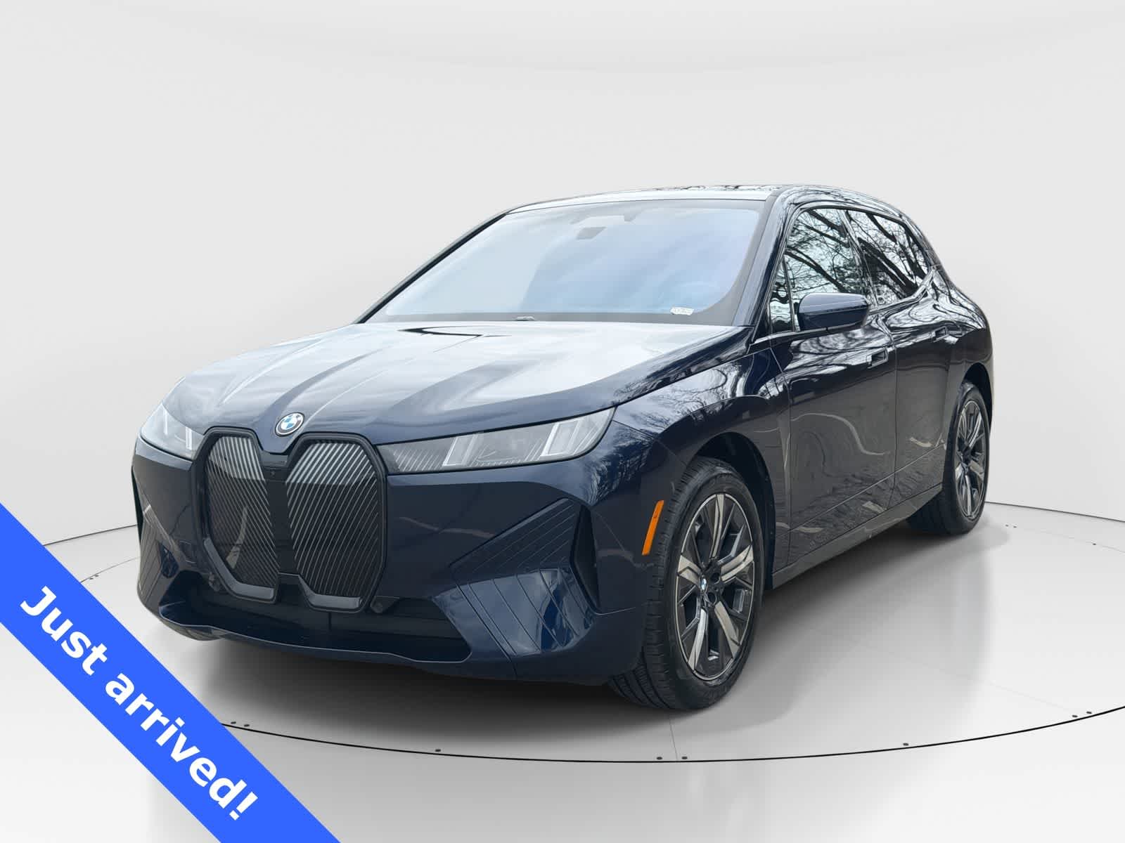 Thumbnail: 2026 BMW iX - 1