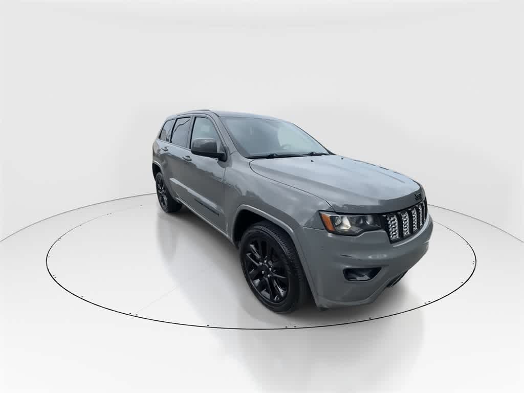 2020 Jeep Grand Cherokee Altitude photo 2