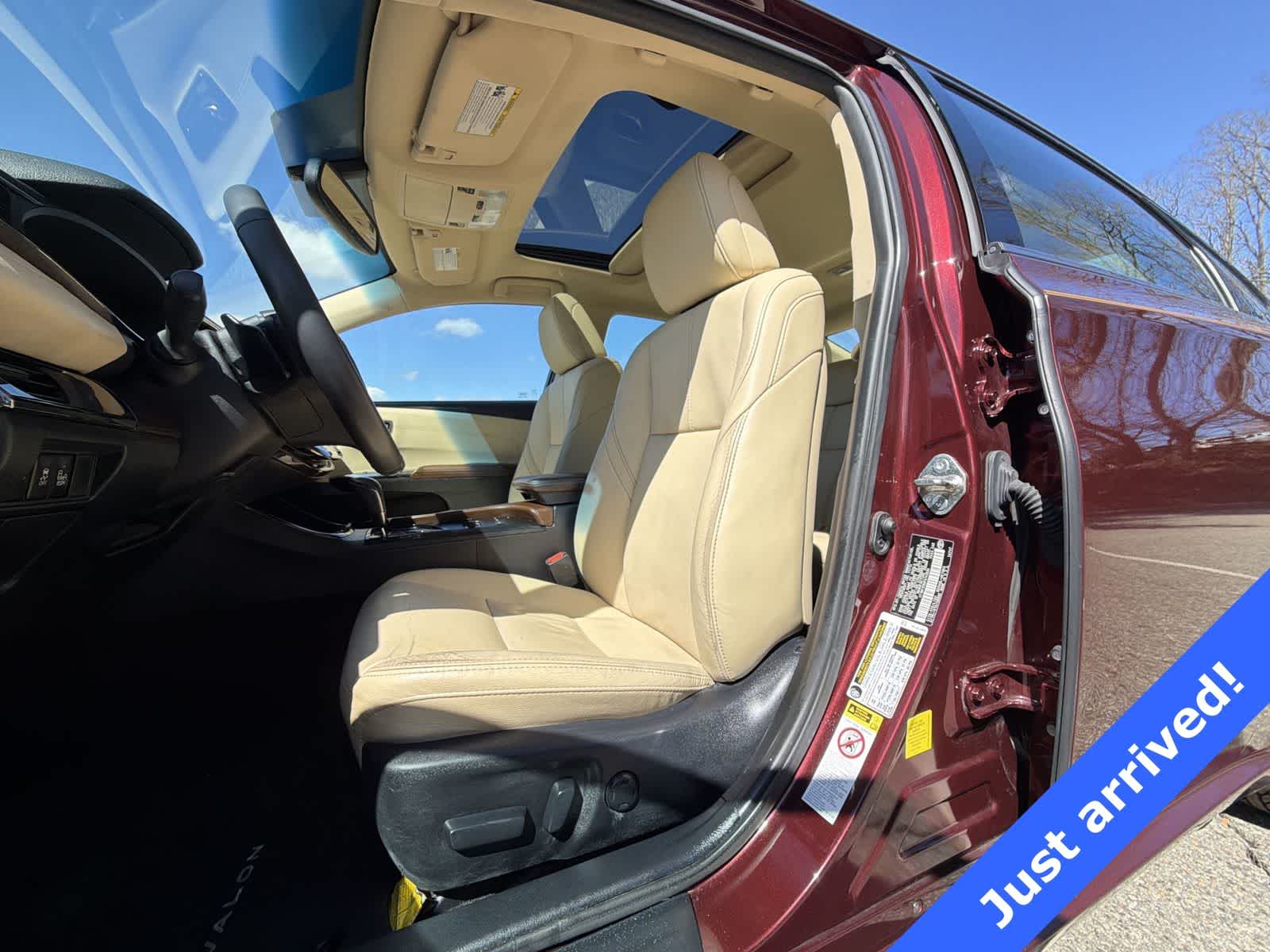 Thumbnail: 2015 Toyota Avalon - 19