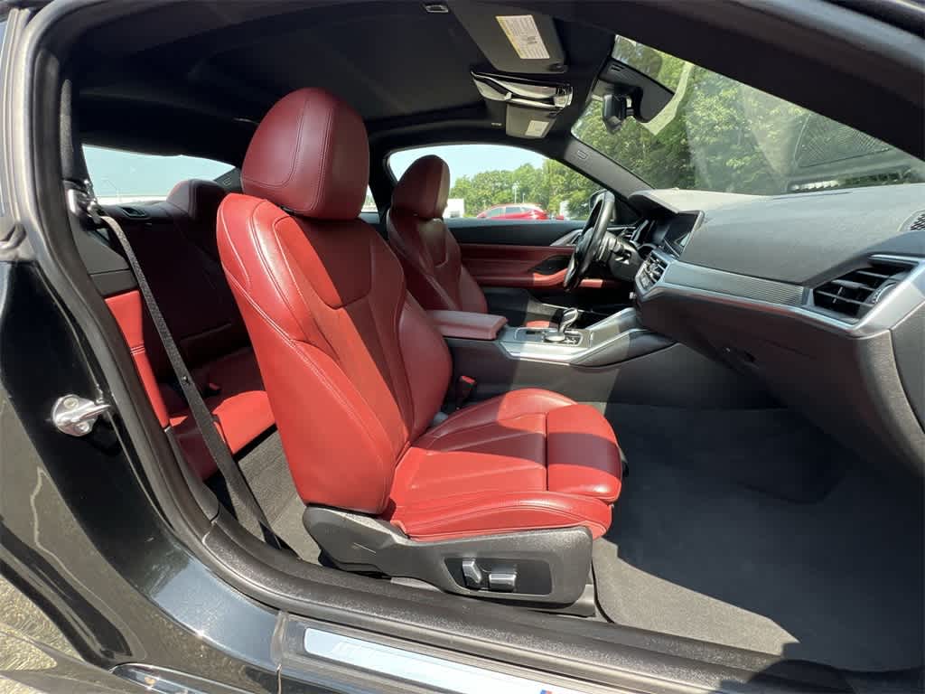 Thumbnail: 2022 BMW 4 Series - 21
