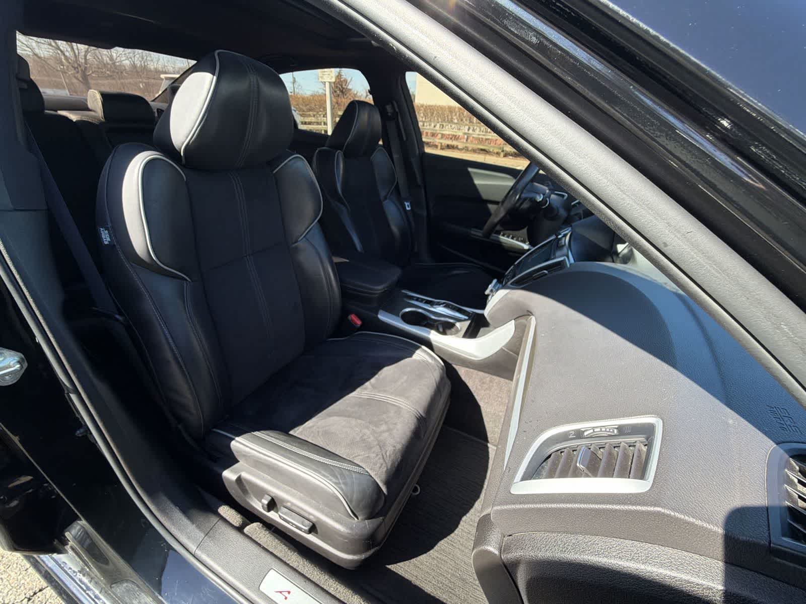 Thumbnail: 2019 Acura TLX - 22