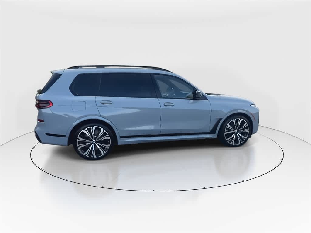 Thumbnail: 2023 BMW X7 - 2