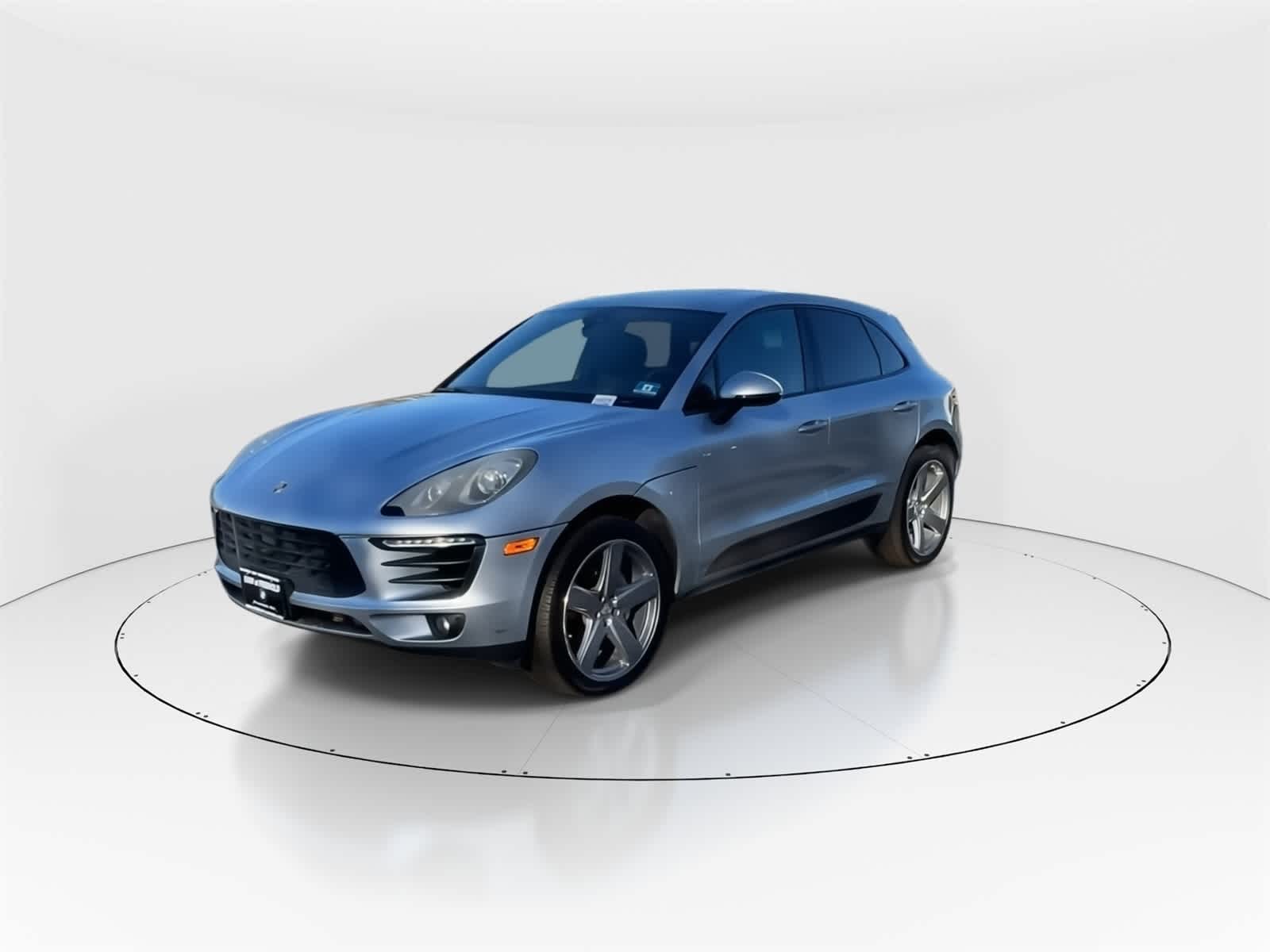 Thumbnail: 2017 Porsche Macan - 5