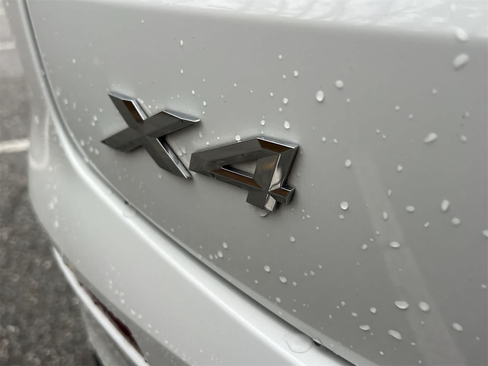 Thumbnail: 2023 BMW X4 - 15