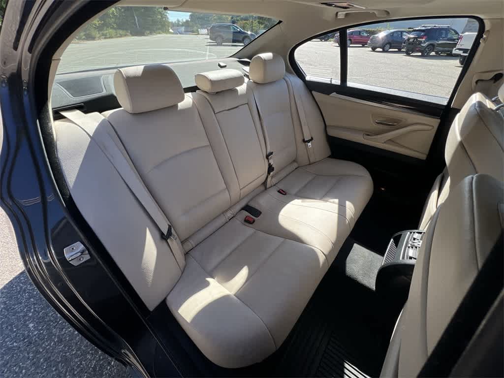 Thumbnail: 2013 BMW 5 Series - 21