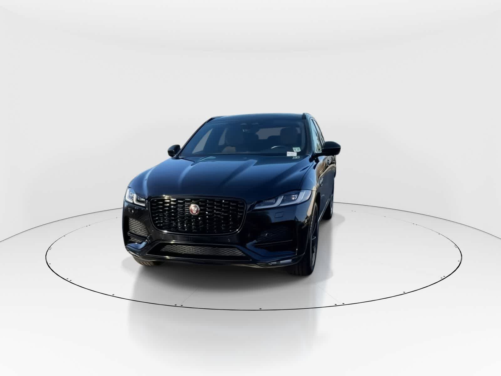 Thumbnail: 2022 Jaguar F-Pace - 2