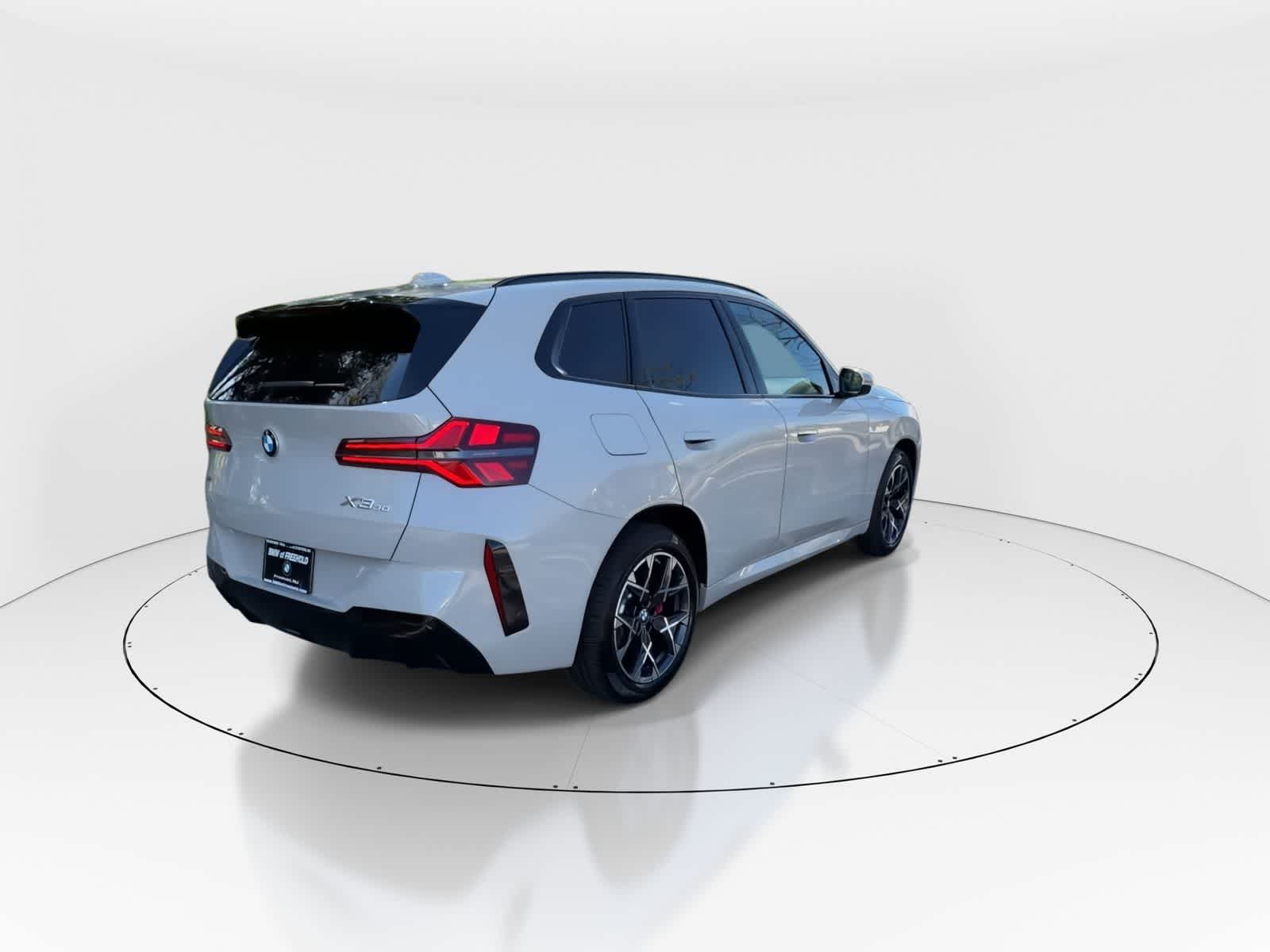 Thumbnail: 2026 BMW X3 - 8