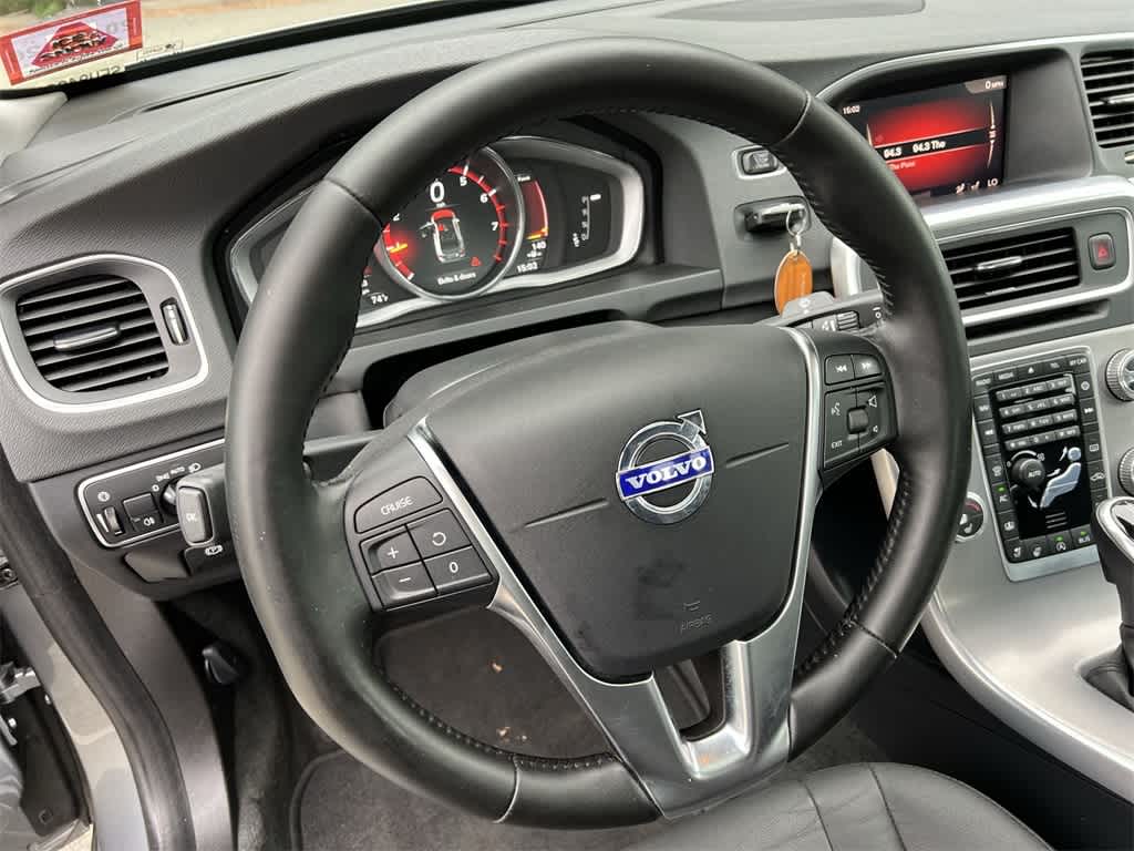 Thumbnail: 2018 Volvo S60 - 23