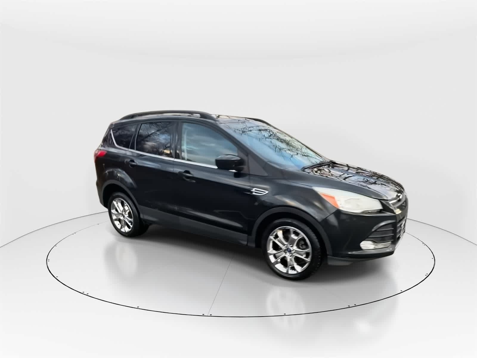Thumbnail: 2014 Ford Escape - 3