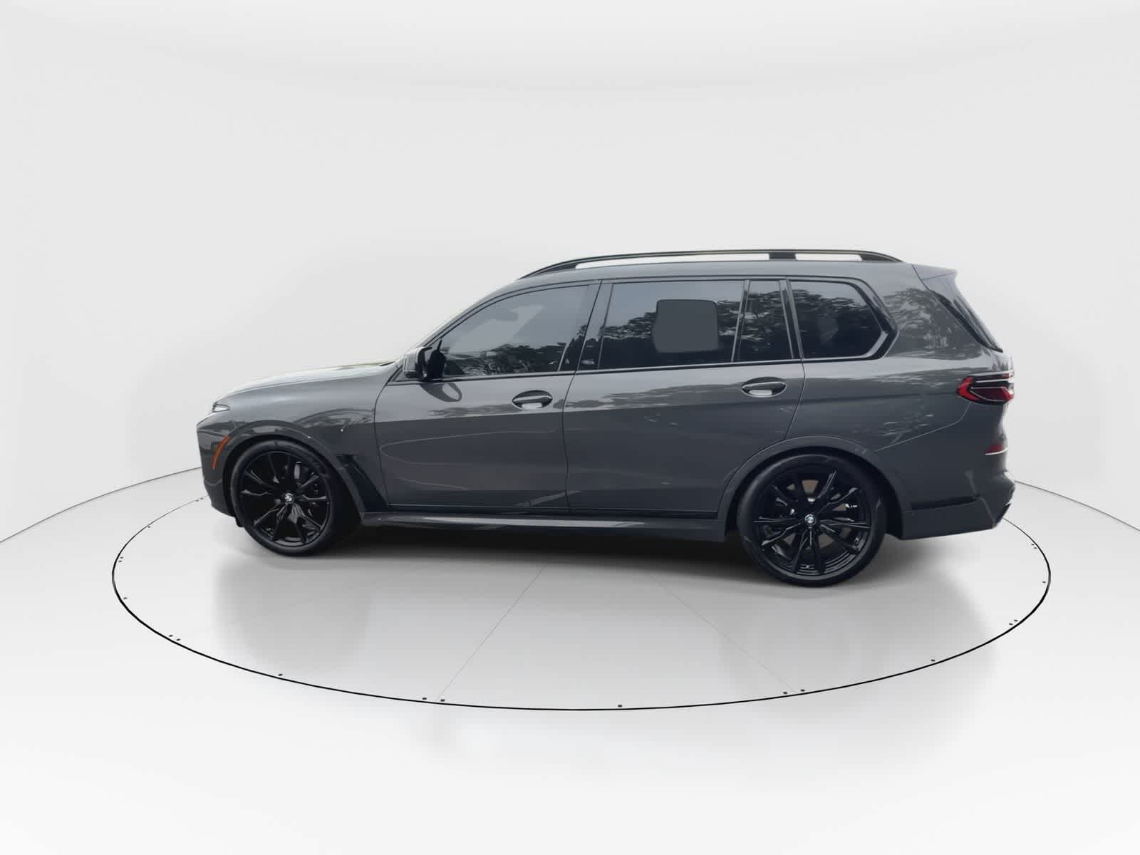 Thumbnail: 2025 BMW X7 - 4