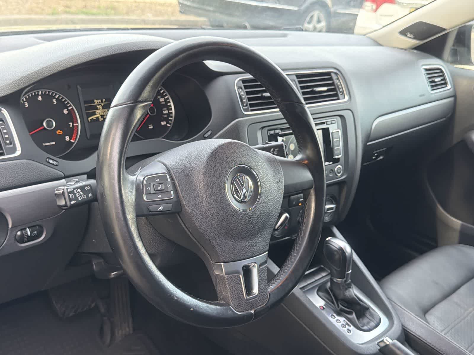 Thumbnail: 2013 Volkswagen Jetta - 23
