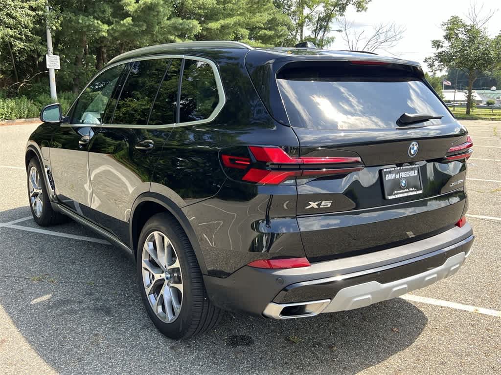 Thumbnail: 2025 BMW X5 - 12