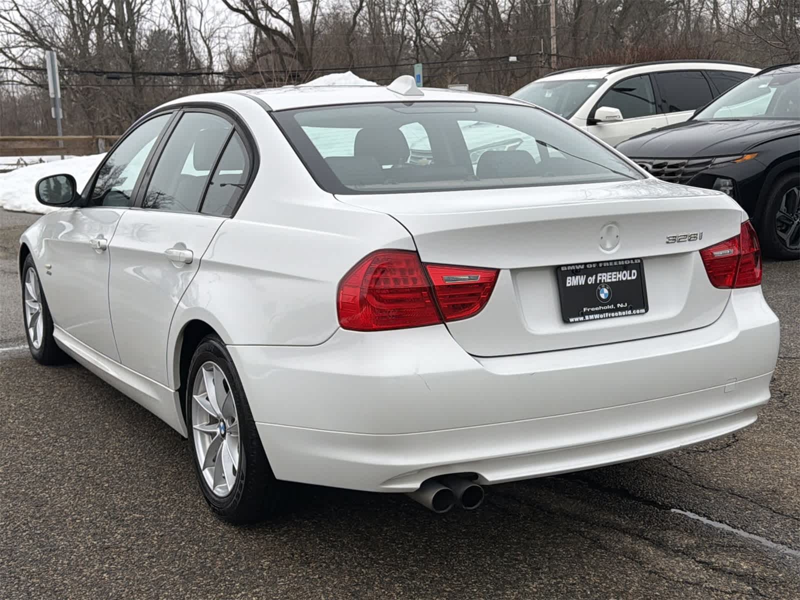 Thumbnail: 2010 BMW 3 Series - 12