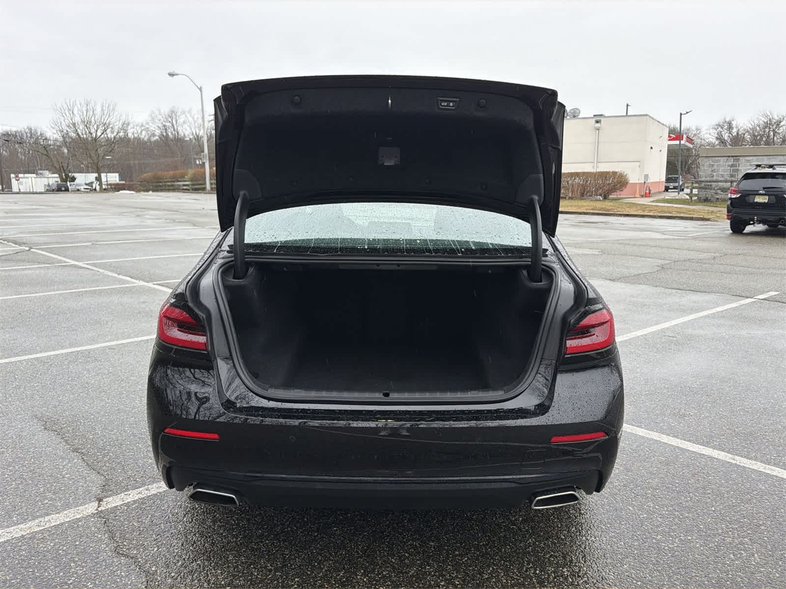 Thumbnail: 2022 BMW 5 Series - 27