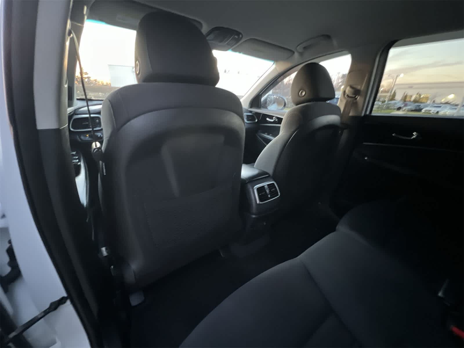 Thumbnail: 2020 Kia Sorento - 20