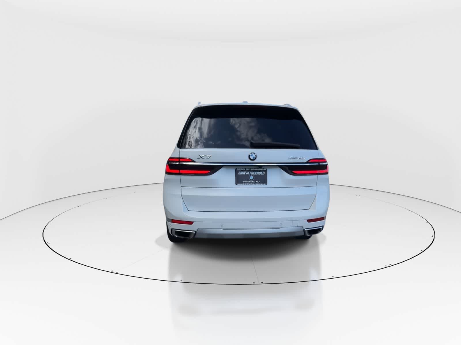 Thumbnail: 2023 BMW X7 - 6