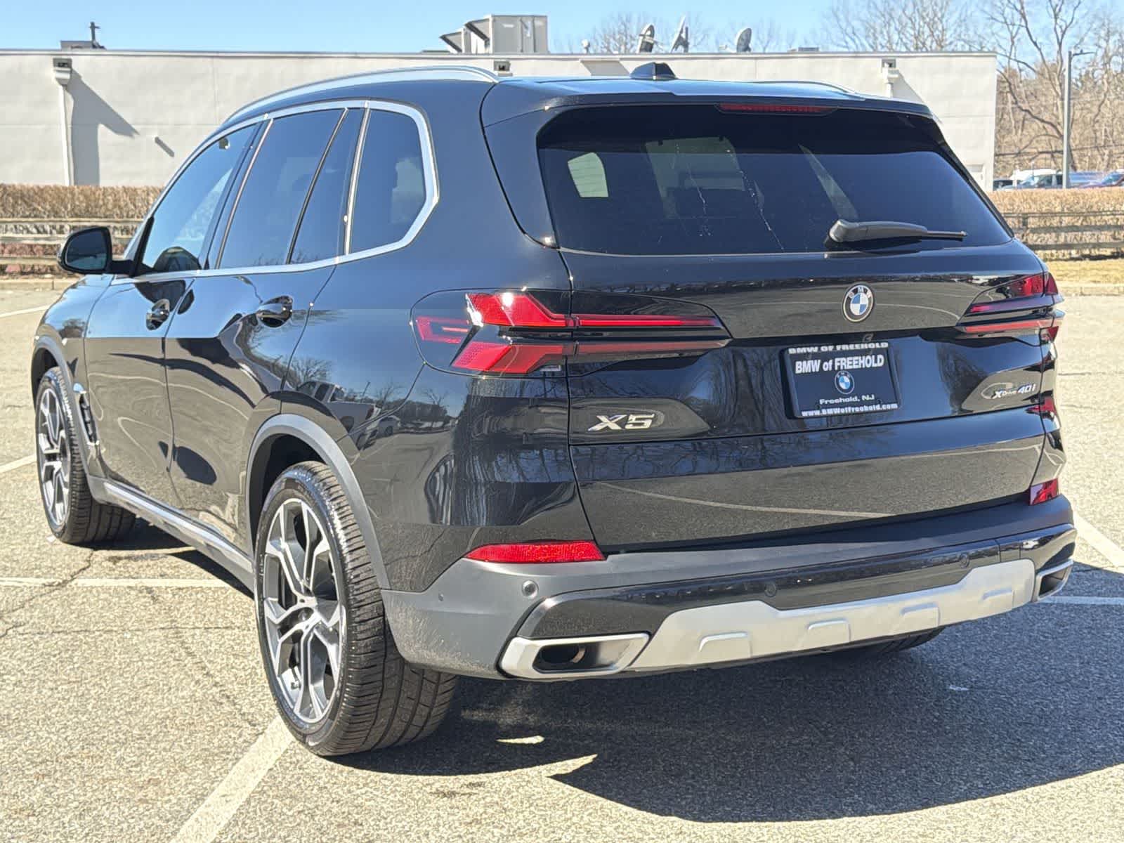 Thumbnail: 2026 BMW X5 - 12