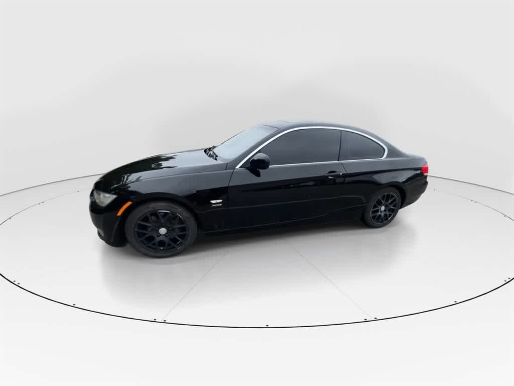Thumbnail: 2010 BMW 3 Series - 5