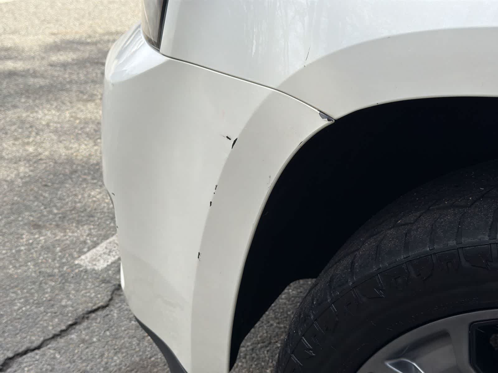 Thumbnail: 2015 GMC Yukon XL - 31