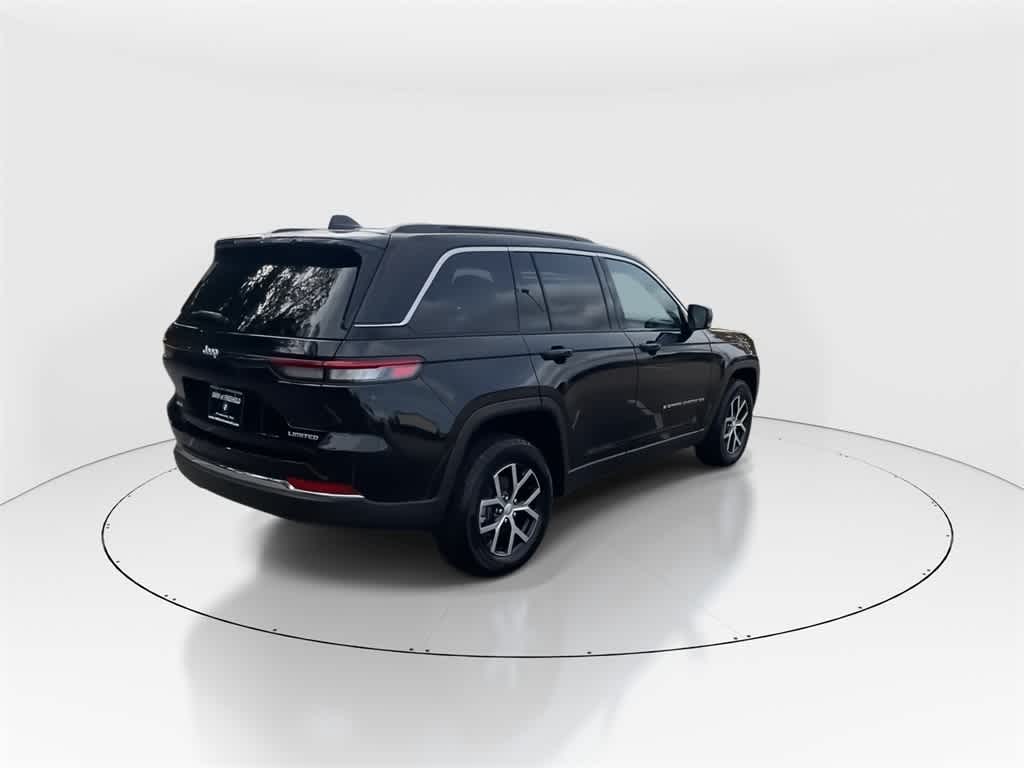 Thumbnail: 2024 Jeep Grand Cherokee - 9