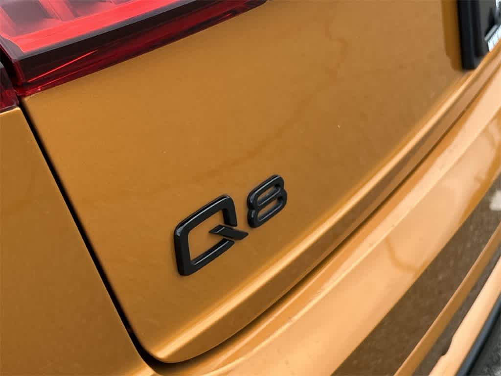 Thumbnail: 2022 Audi Q8 - 15