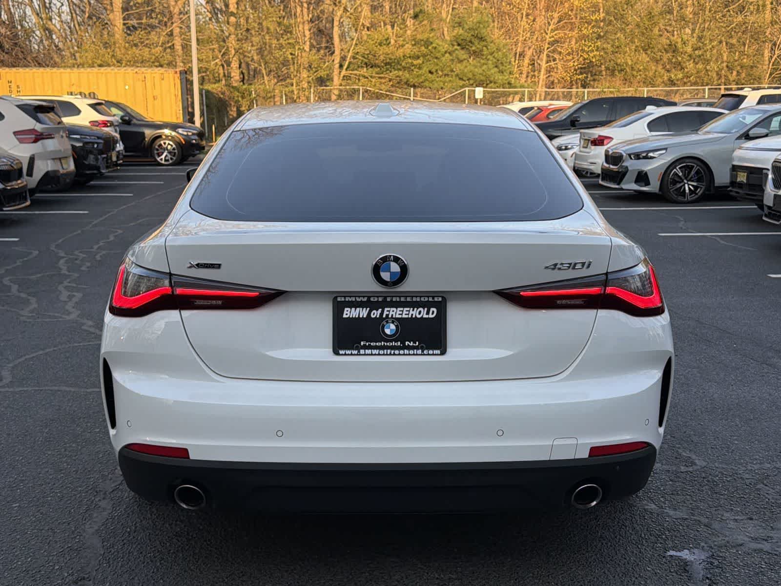 Thumbnail: 2024 BMW 4 Series - 13