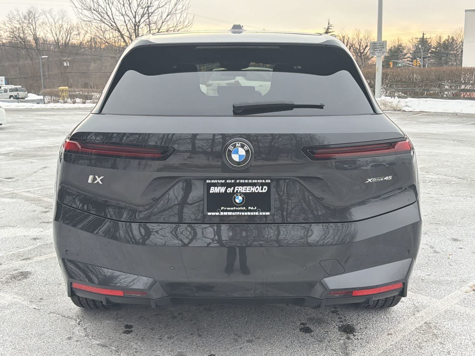 Thumbnail: 2026 BMW iX - 13