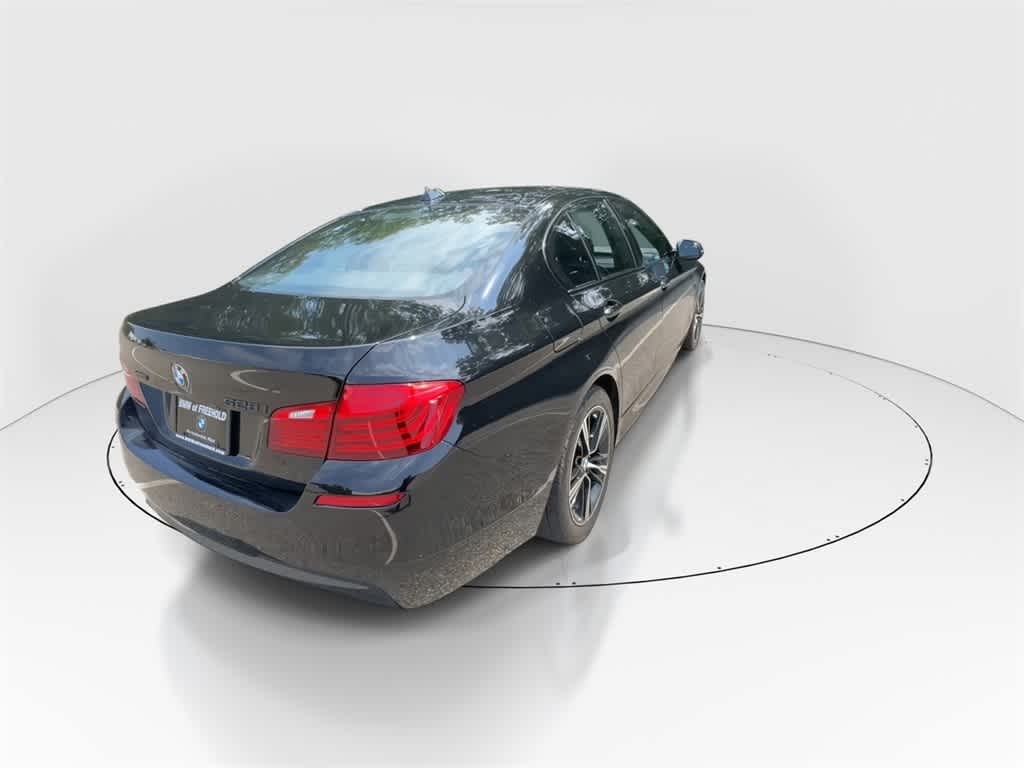 Thumbnail: 2016 BMW 5 Series - 8