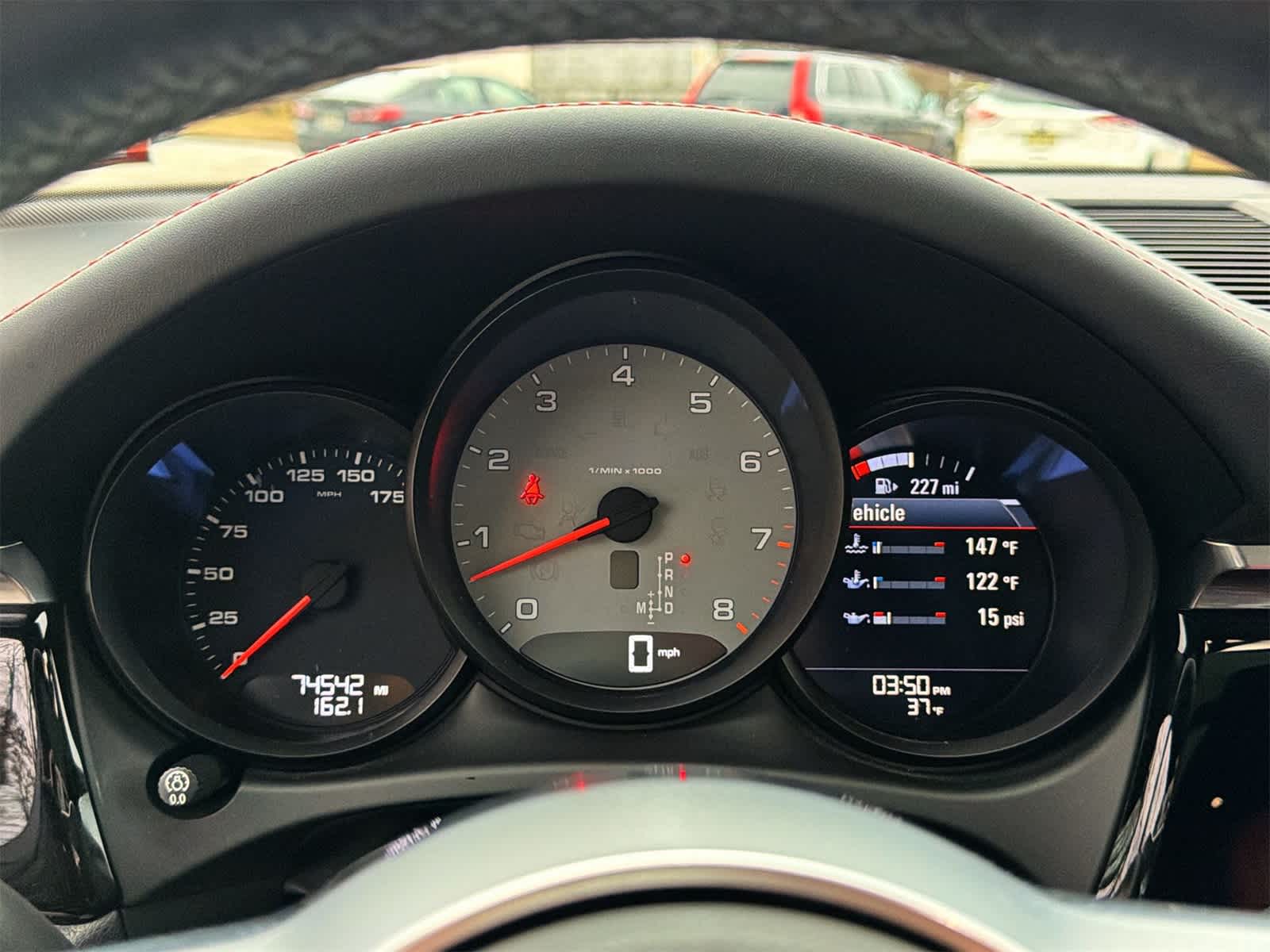 Thumbnail: 2020 Porsche Macan - 26