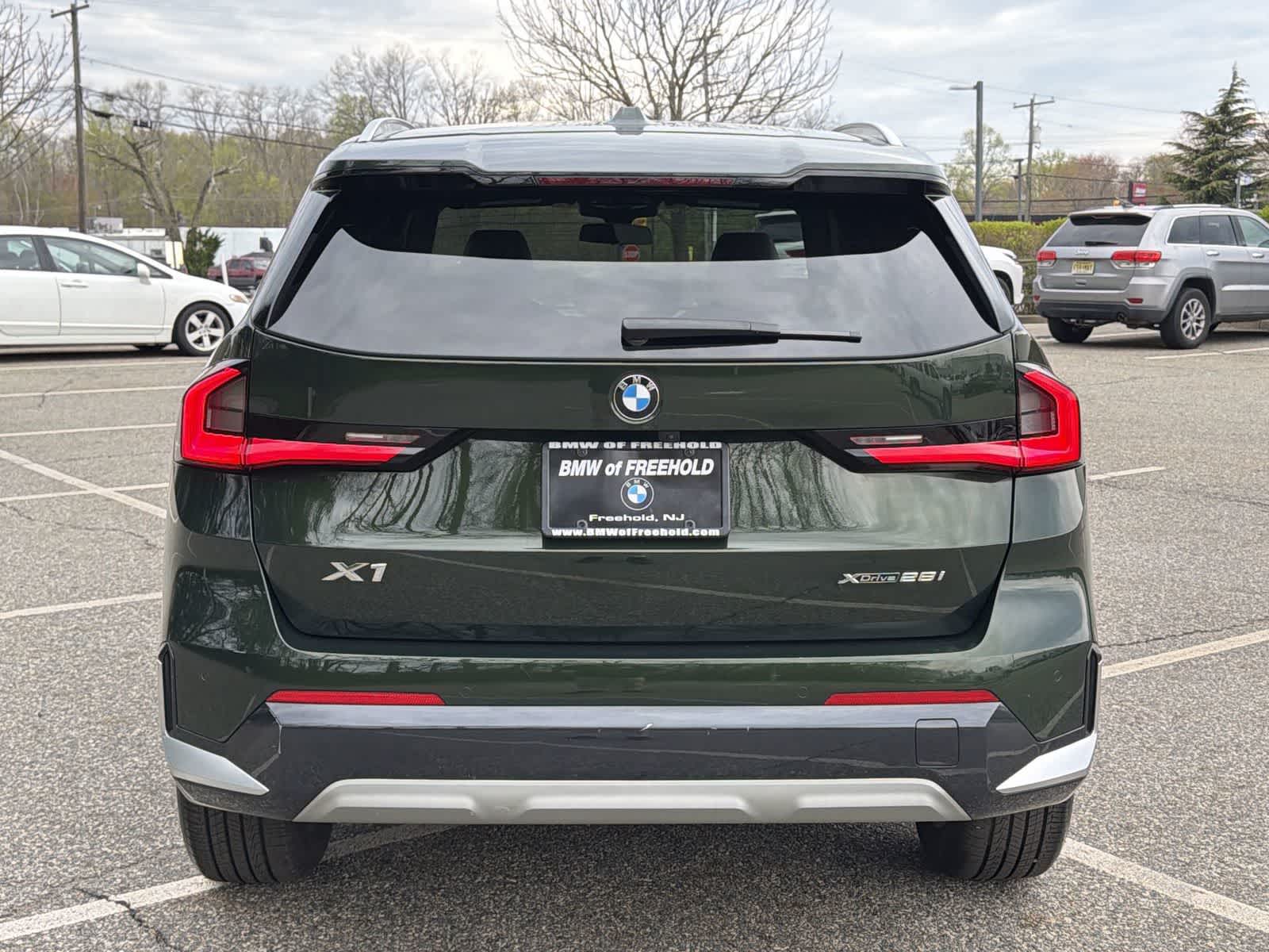 Thumbnail: 2023 BMW X1 - 13