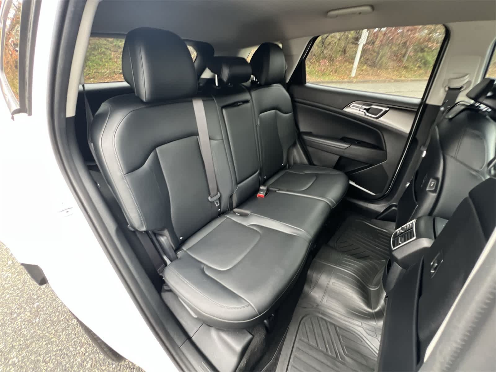 Thumbnail: 2023 Kia Sportage - 21