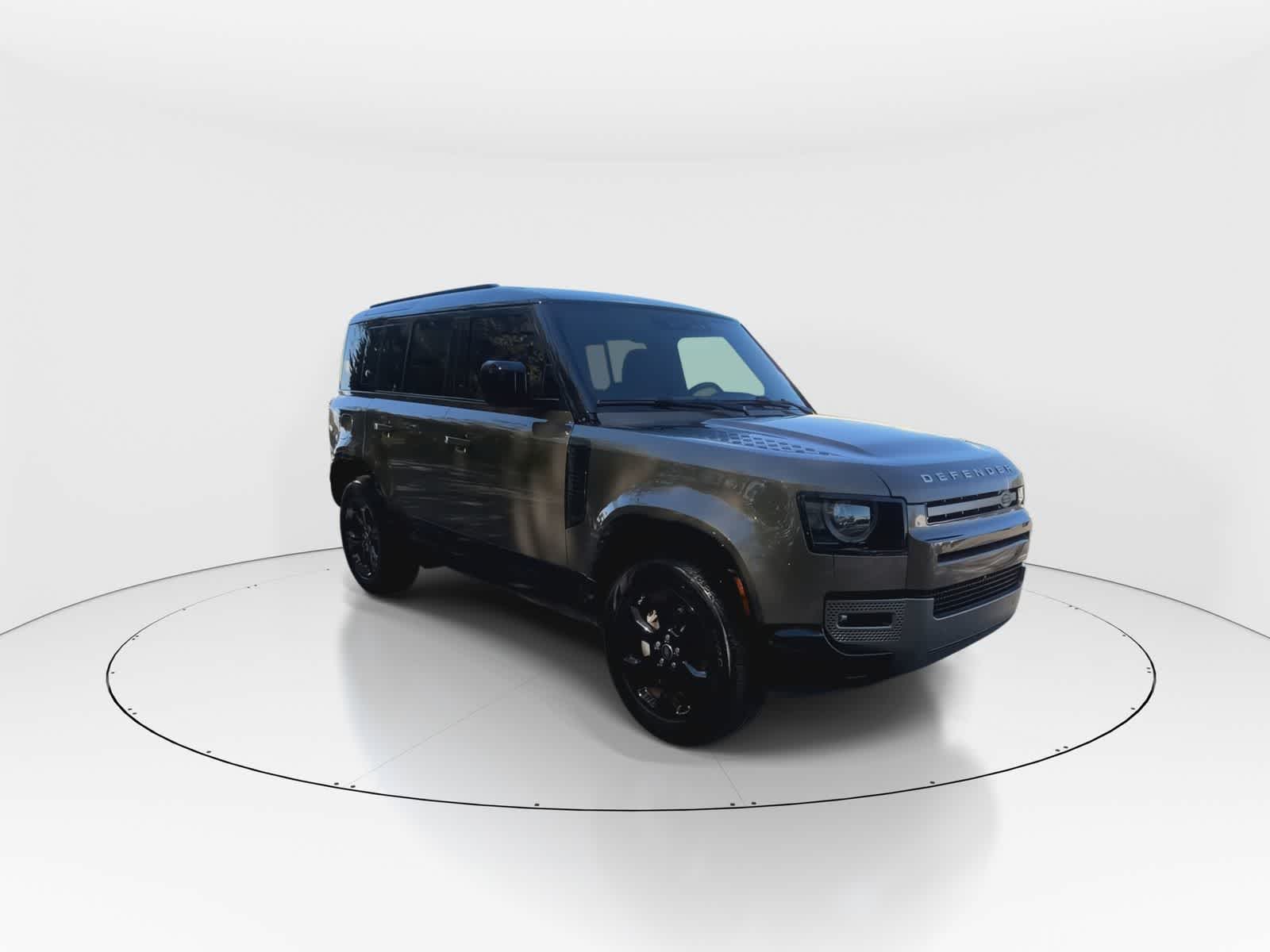 Thumbnail: 2022 Land Rover Defender - 5