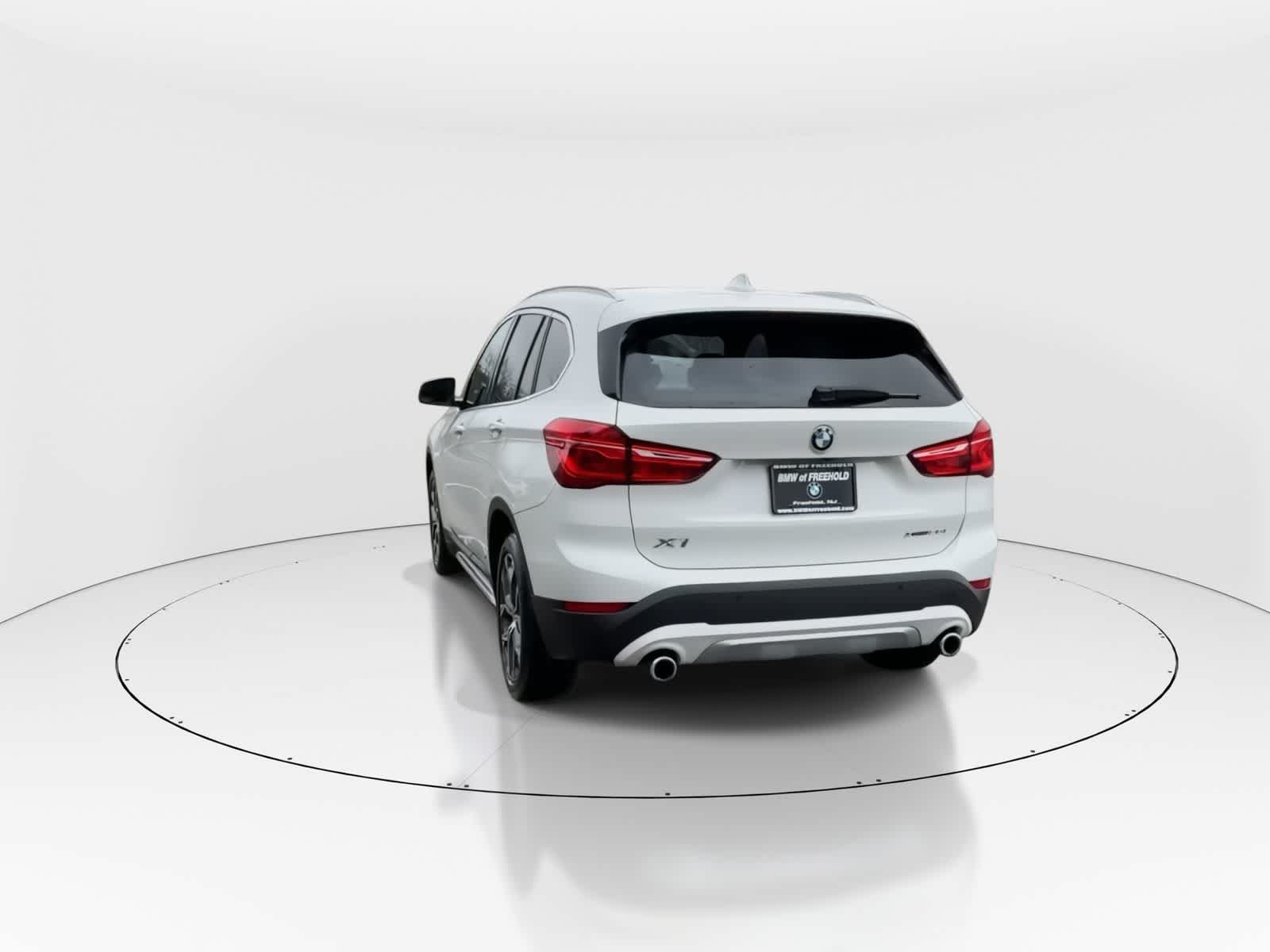 Thumbnail: 2021 BMW X1 - 6