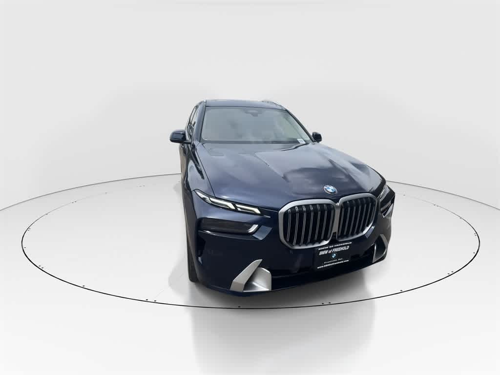 Thumbnail: 2023 BMW X7 - 3