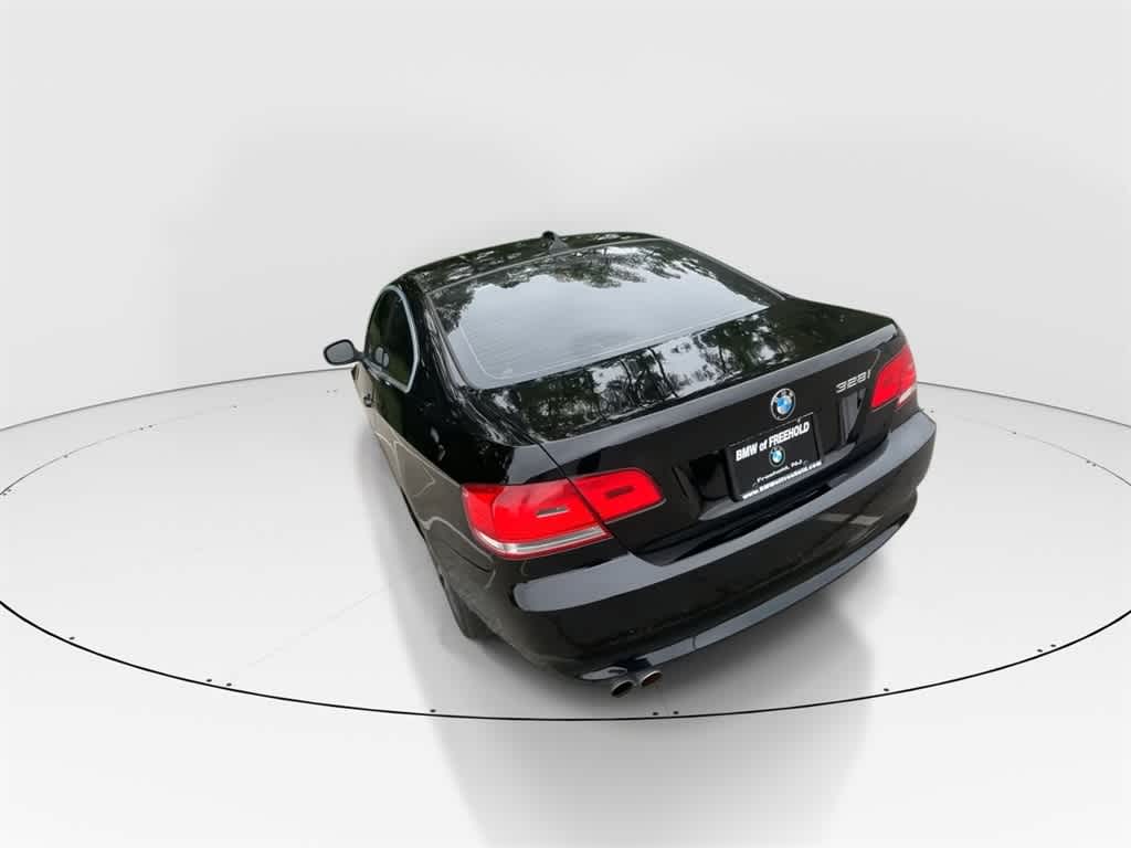 Thumbnail: 2010 BMW 3 Series - 7